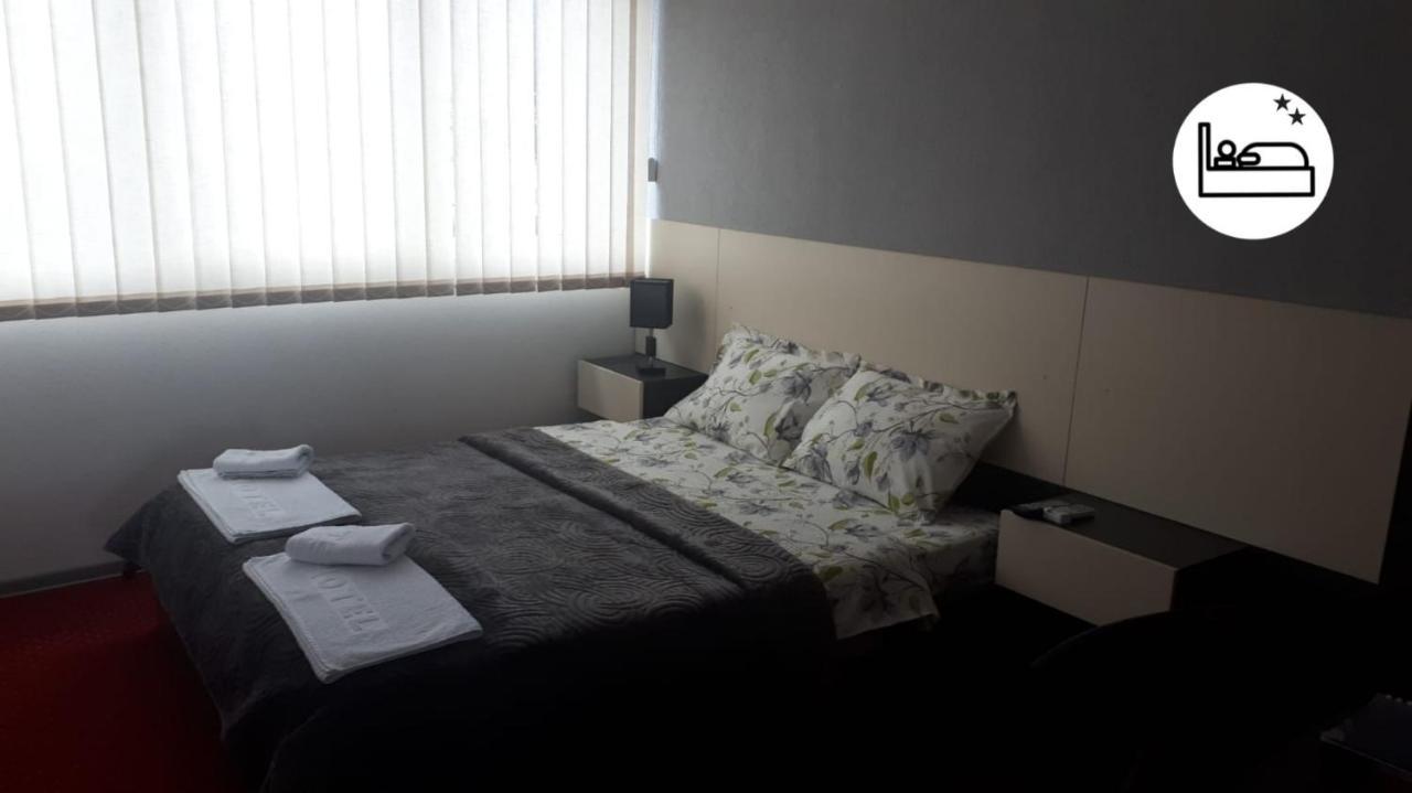 Rooms S&S Milicevic U Strogom Centru Aleksandrovca Aleksandrovac Esterno foto