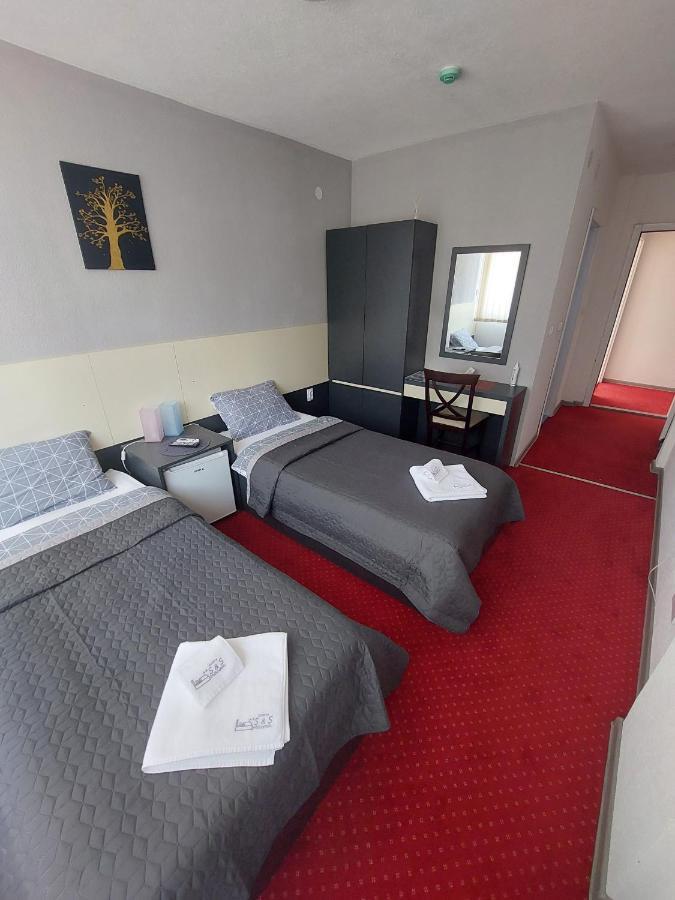 Rooms S&S Milicevic U Strogom Centru Aleksandrovca Aleksandrovac Esterno foto